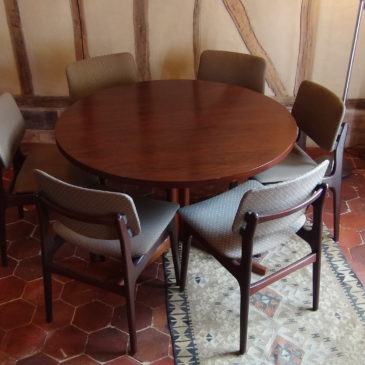 Table et chaises Scandinave vers 1960